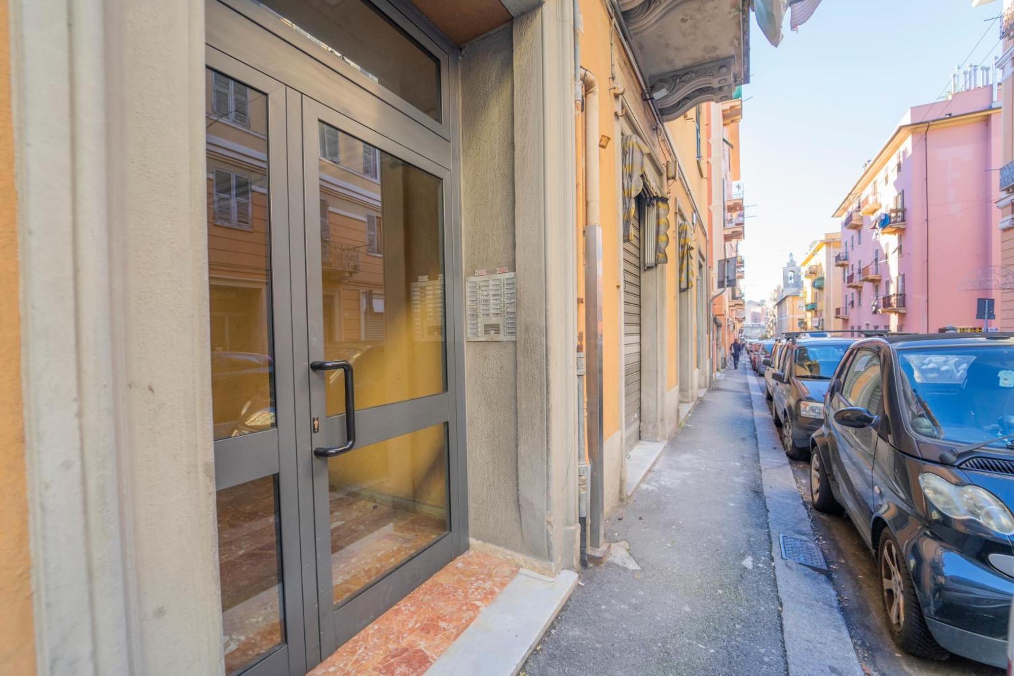 Appartamento Genova,400M Dal San Martino エクステリア 写真